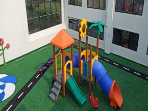 Play Ground e Escolas